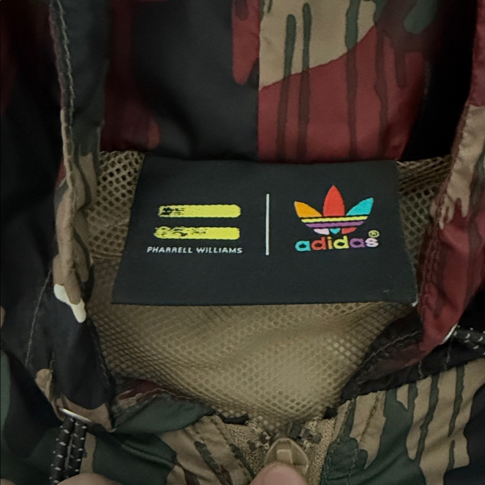 ADIDAS PHARRELL WILLIAMS HU HIKING CAMO WINDBREAKR, SIZE SMALL - Picture 8 of 12